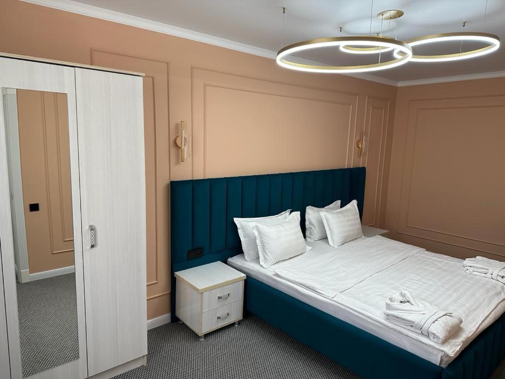 Hotel Voyazh Taraz Exteriér fotografie